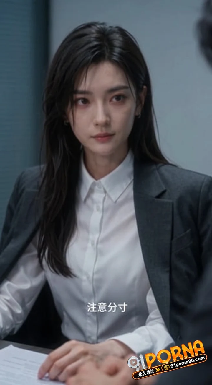 91原创AI短剧 人妻第一次破防 1-5集 人妻沈蔓因丈夫长期缺席与感情背叛 而陷入林野的情感漩涡！