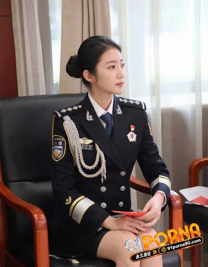 最美警花 张津瑜 被吕总各种姿势爆操黑料视频曝光 曾经的警队之光彻底化身警犬！